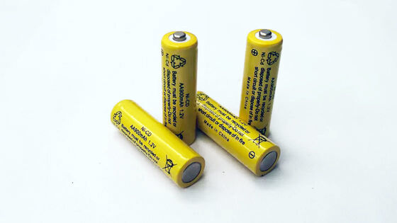 NiCD 1.2V AA900mAh Rechargeable Flashlight Battery High Cap Long Cycle Life